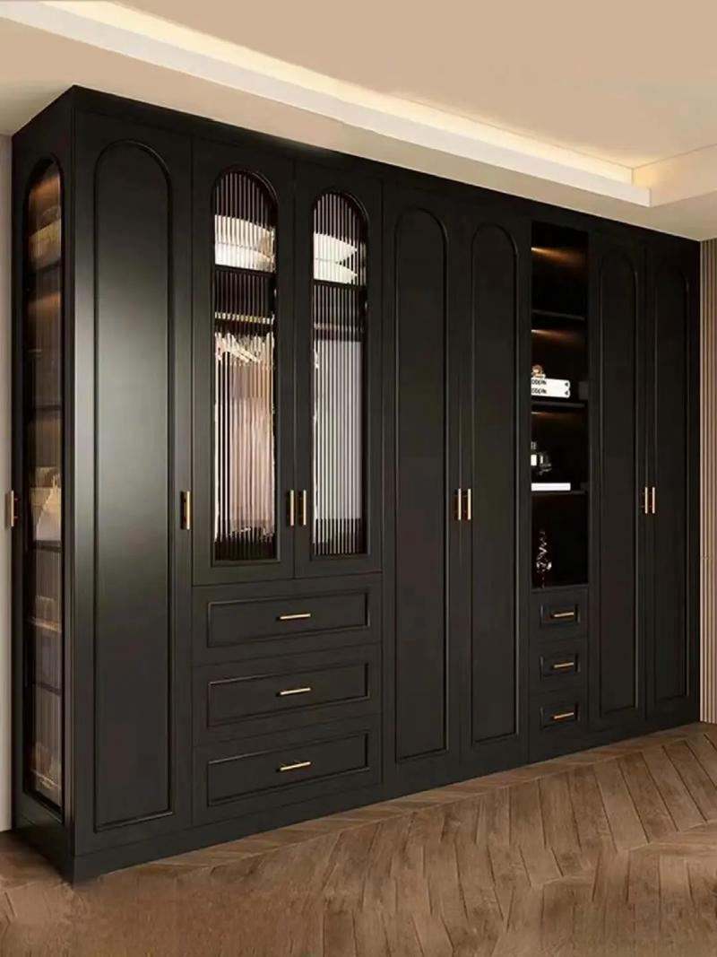 Architect Series Custom Wall Closet